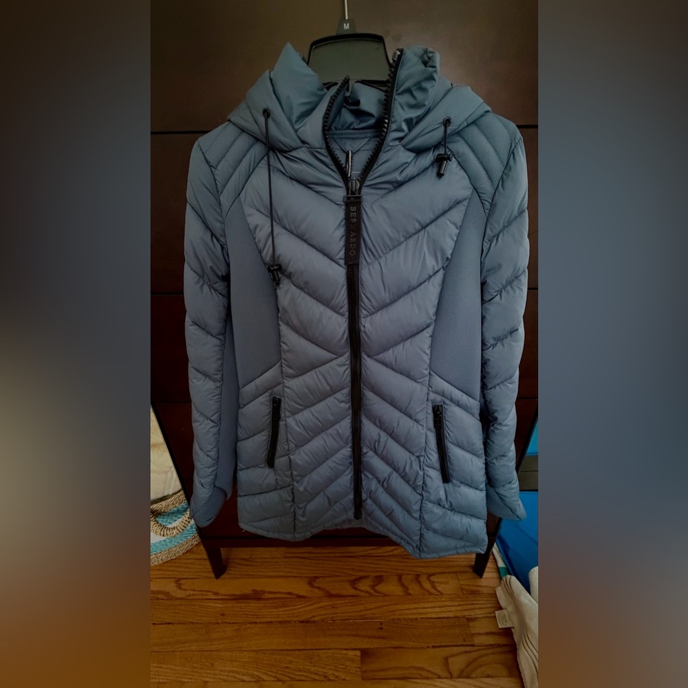 Bernardo NWT Women’s Puffer Coat Jacket Blue Medium - Picture 8 of 8